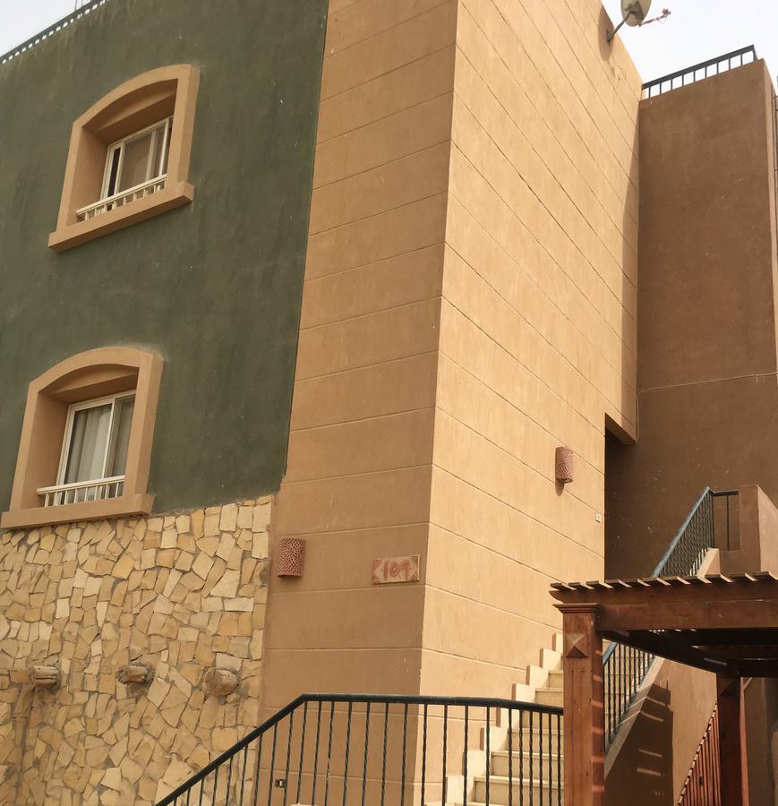 Chalet Marina Wadi Degla Families Only Pool View 2Nd Floor 6 Adults Ain Sukhna Buitenkant foto